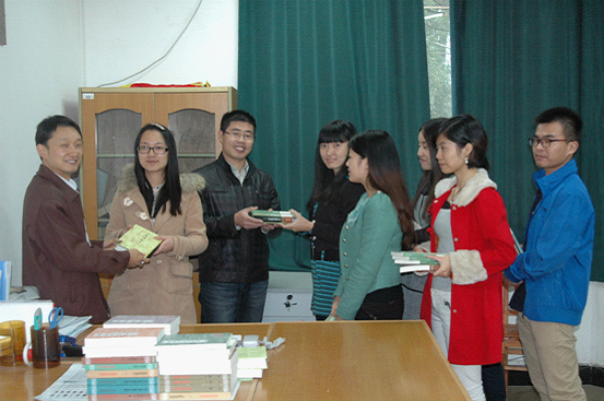 2010级汉语言文学专业毕业生向母